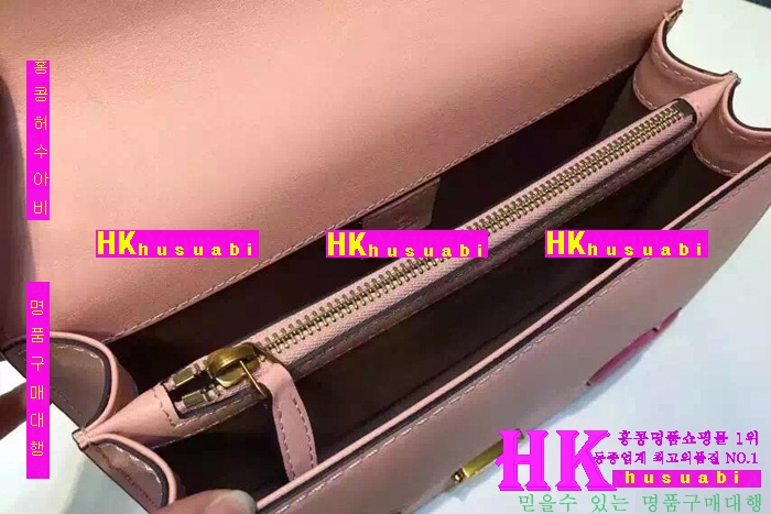 16구찌 신상 애니멀리어 413719 -1