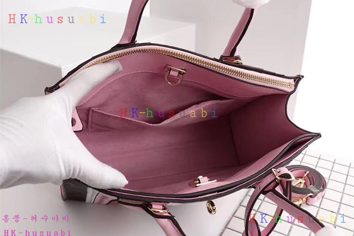 NEW  루이비통 시티 스티머 M43493