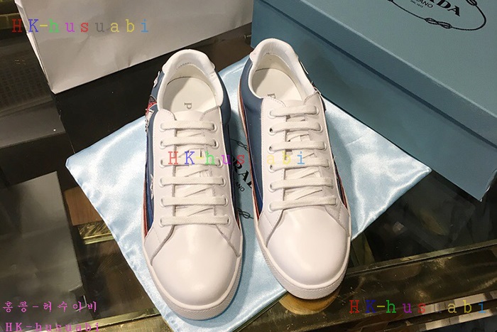 NEW  프라다 여성용 스니커즈 PR 474765