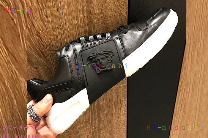 NEW 베르사체 남성용 스니커즈 V 588845