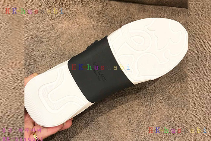 NEW 베르사체 남성용 스니커즈 V 588845