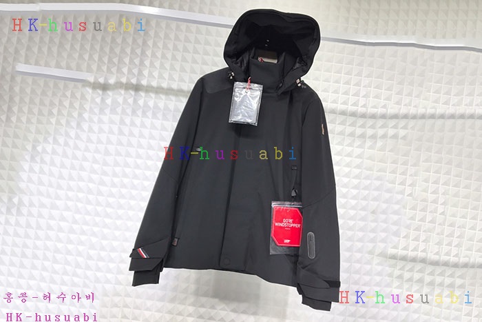 NEW 몽클레어 패딩 신상 M 12470044