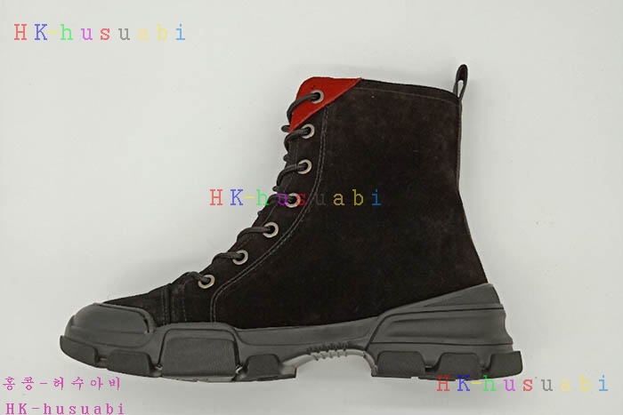 NEW    GU 958805