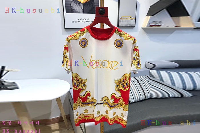 NEW 베르사체 반팔티 신상 F 877772
