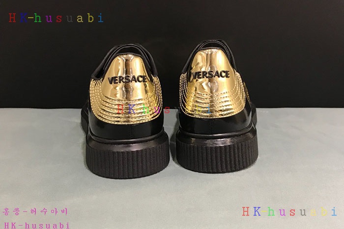 NEW 베르사체 남성용 신발 V 6700014