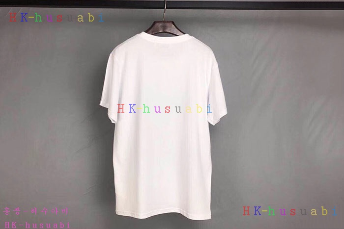 NEW 발렌티노 반팔티 신상 V 972222