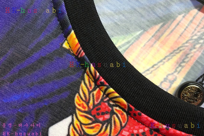 NEW 베르사체 반팔티 신상 V 958232