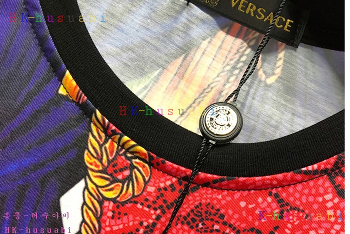 NEW 베르사체 반팔티 신상 V 958232