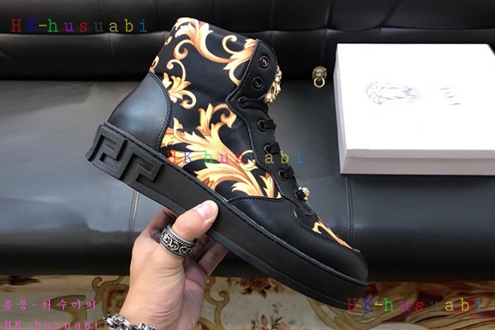 NEW 베르사체 남성용 신발 V 470073