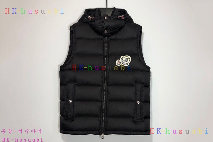 NEW 몽클레어 패딩조끼 신상 M 4722215
