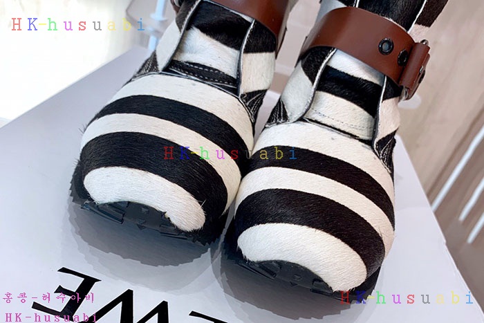 NEW 로에베 신발 신상 L 212215