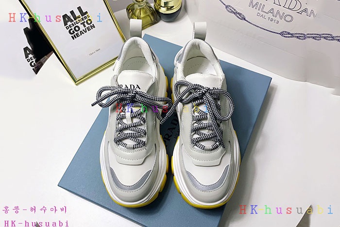 NEW 프라다 스니커즈 신상 P 424451