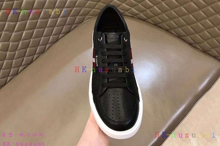 NEW 발리 스니커즈 신상 B 736652