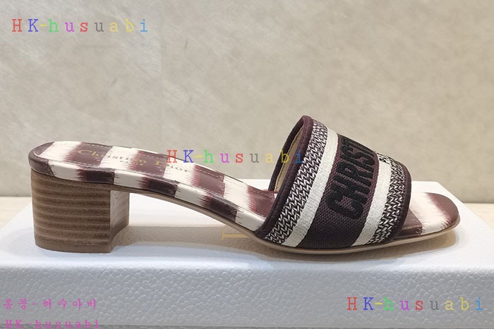 NEW 디올 슬리퍼 신상 DR 957410