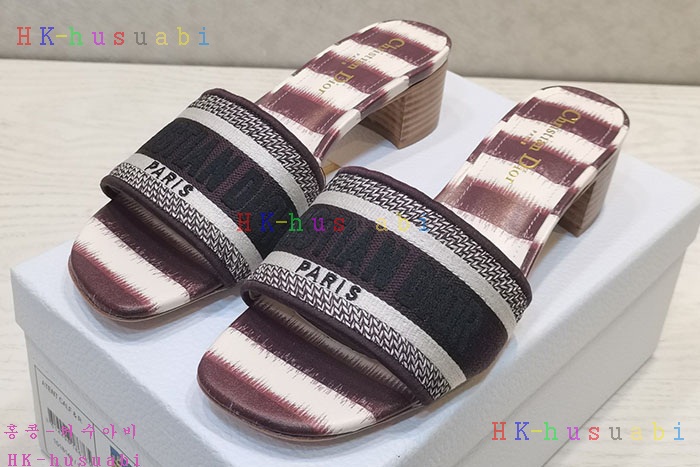 NEW 디올 슬리퍼 신상 DR 957410