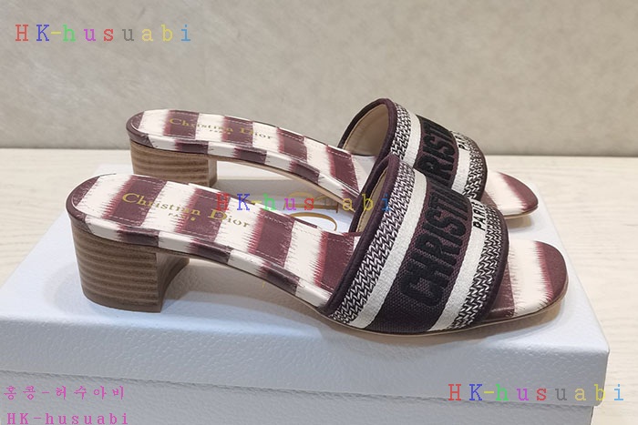 NEW 디올 슬리퍼 신상 DR 957410