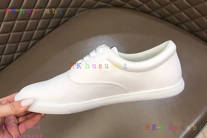 NEW 프라다 스니커즈 신상 P 857727