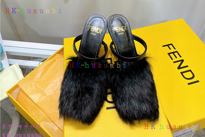 NEW 펜디 신발 신상 FD 2428863