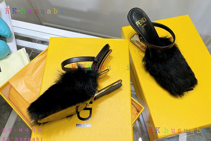 NEW 펜디 신발 신상 FD 2428863