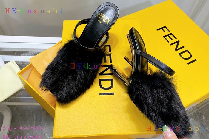 NEW 펜디 신발 신상 FD 2428863