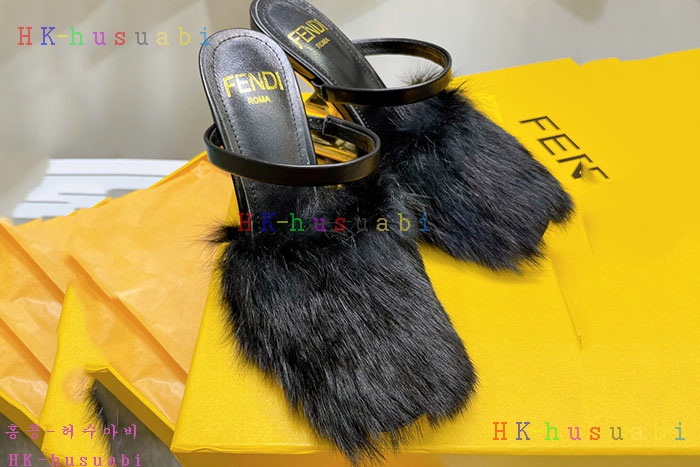 NEW 펜디 신발 신상 FD 2428863