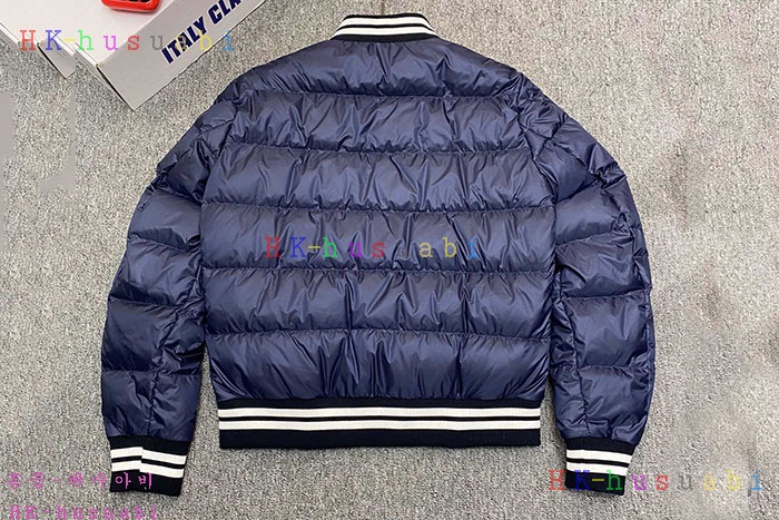 NEW 몽클레어 패딩 신상 M 4717111