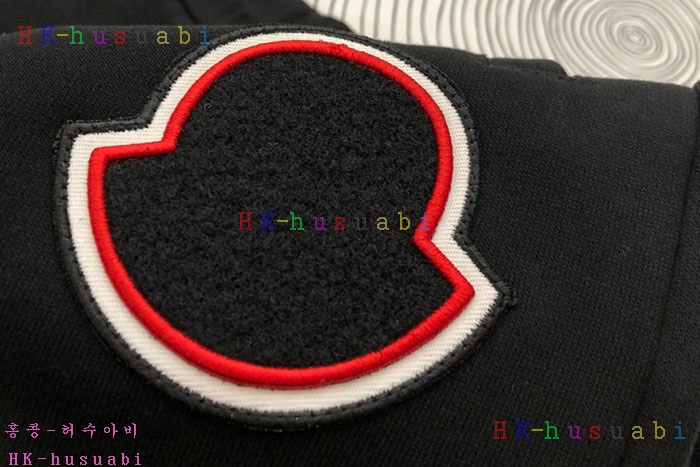 NEW 몽클레어 바지 신상 M 8857440