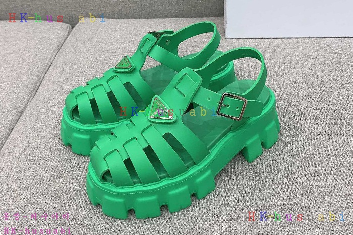 NEW 프라다 샌들 신상 P 7140441