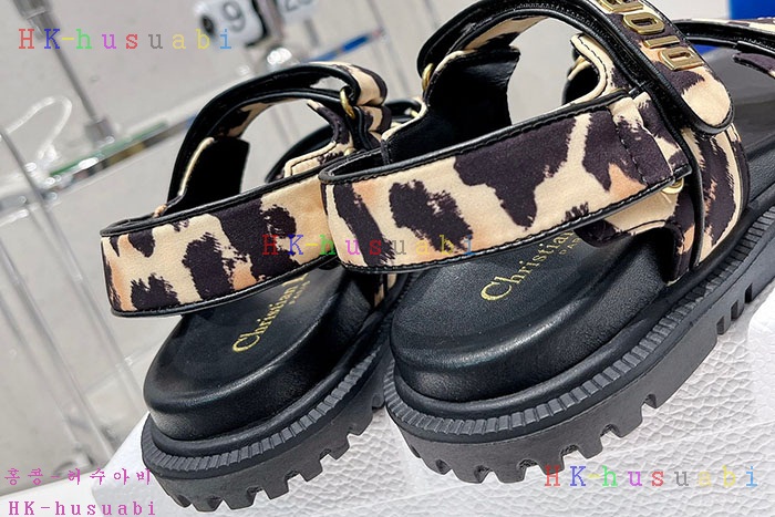 NEW 디올 샌들 신상 DR 810447