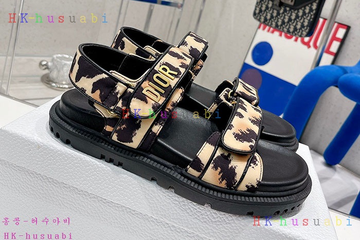NEW 디올 샌들 신상 DR 810447