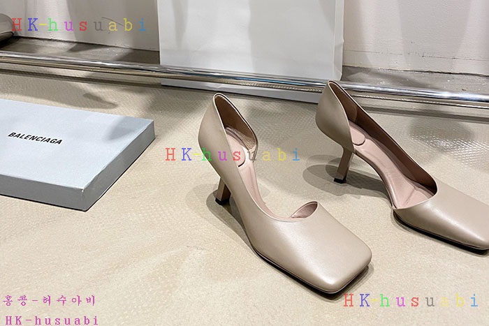 NEW 발렌시아가 신발 신상 B 555218