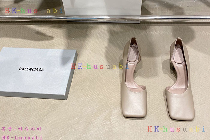 NEW 발렌시아가 신발 신상 B 555218