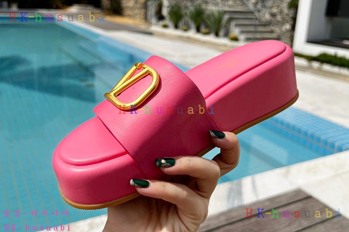NEW 발렌티노 샌들 신상 V 556013