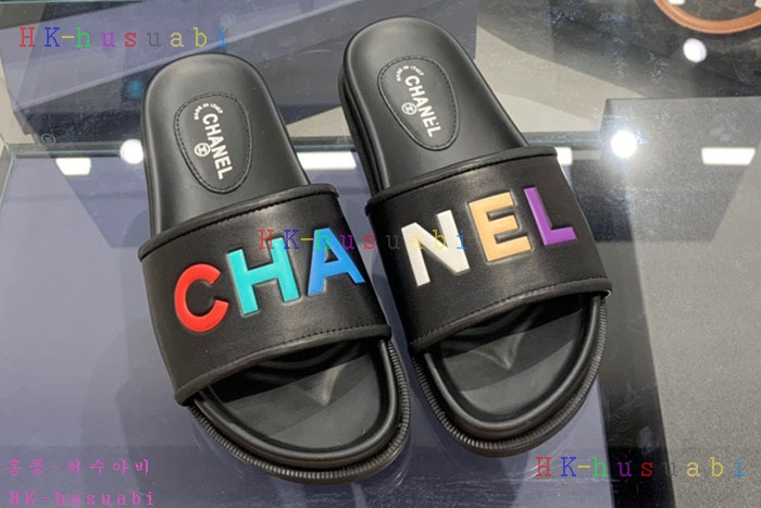 NEW 샤넬 슬리퍼 신상 C 530011