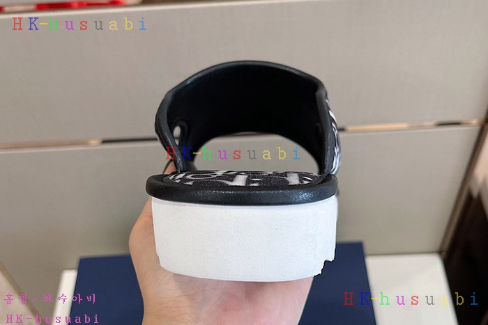 NEW 디올 샌들 신상 DR 144140