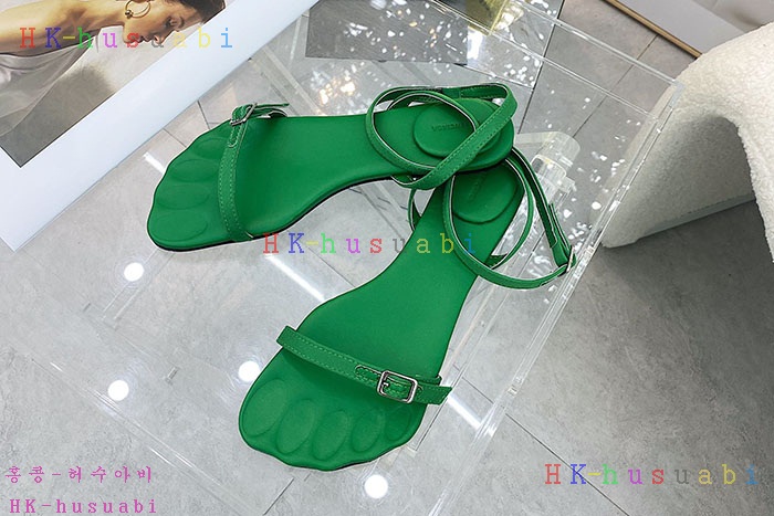 NEW  발렌시아가 샌들 신상 B 118242