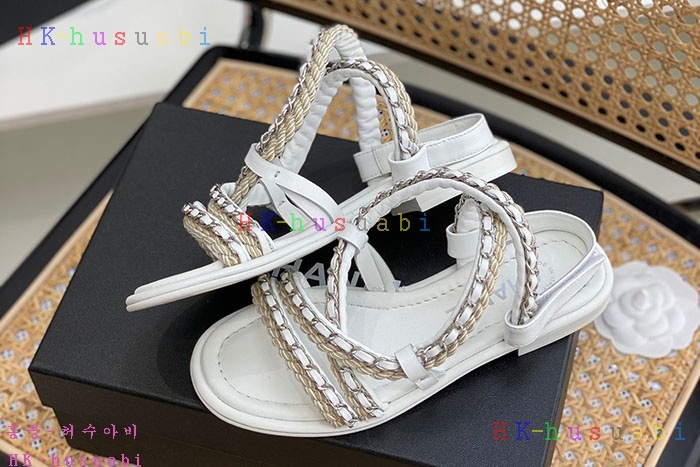 NEW 샤넬 샌들 신상 C 724411