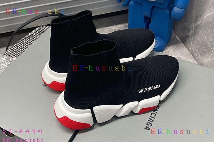 NEW 발렌시아가 신발 신상 B 8240113