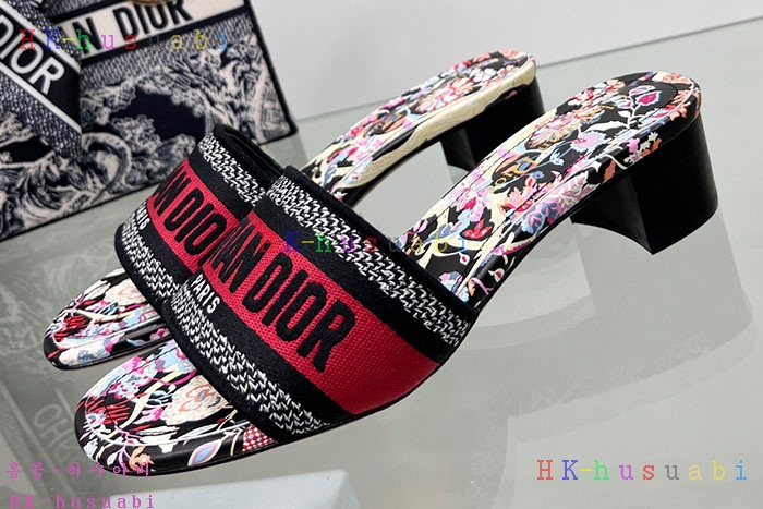 NEW 디올 샌들 신상 DR 677406