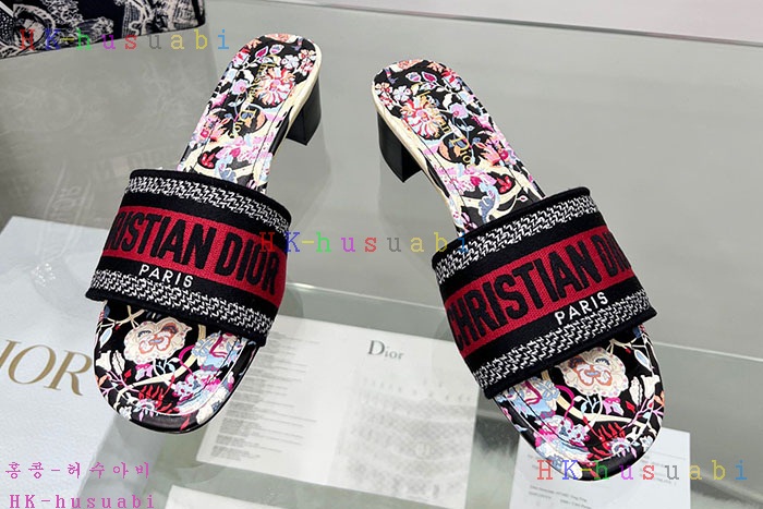 NEW 디올 샌들 신상 DR 677406