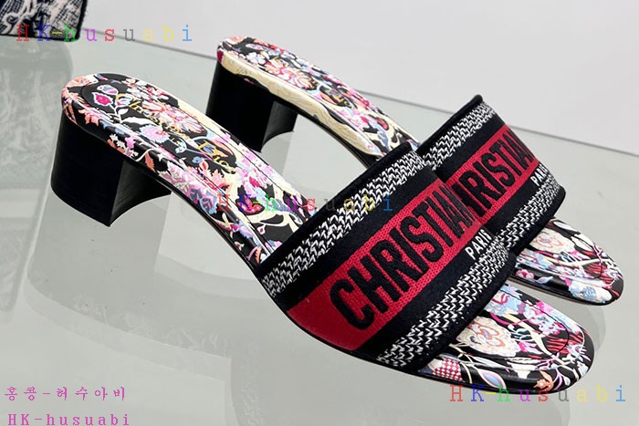 NEW 디올 샌들 신상 DR 677406