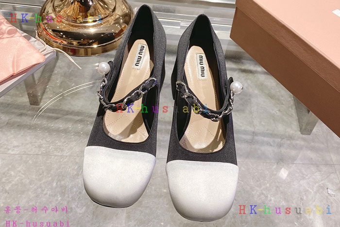 NEW 미우미우 신발 신상 M 999520