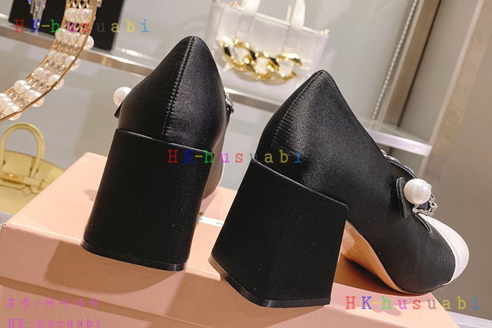 NEW 미우미우 신발 신상 M 999520