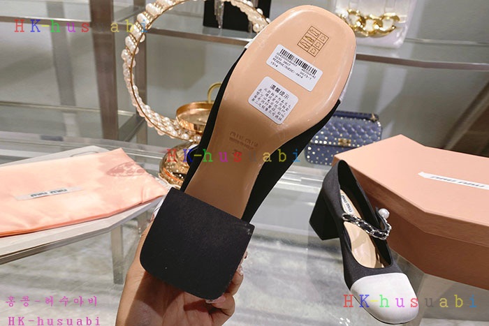 NEW 미우미우 신발 신상 M 999520