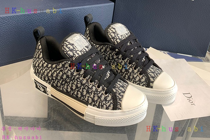 NEW 디올 신발 신상 DR 958810