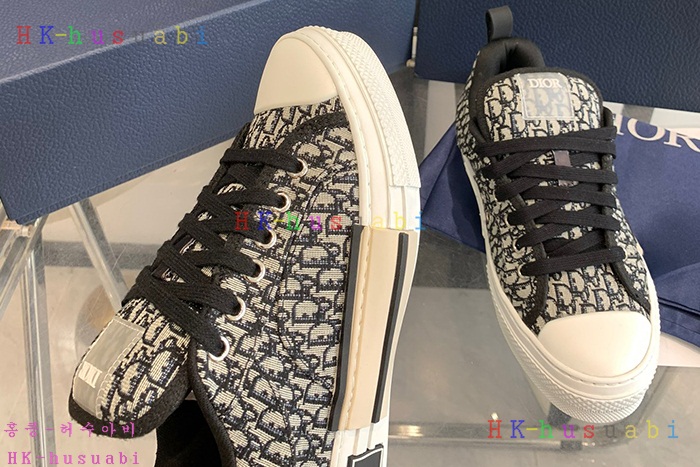 NEW 디올 신발 신상 DR 958810