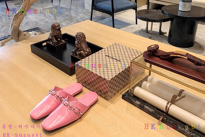 NEW 발렌시아가 신발 신상 B 852243
