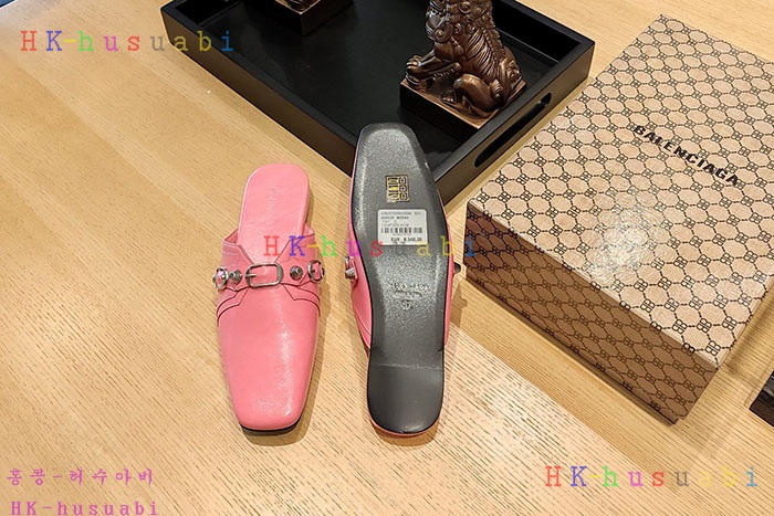 NEW 발렌시아가 신발 신상 B 852243