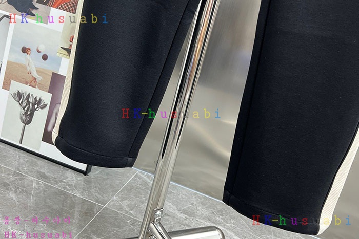 NEW 몽클레어 바지 신상 M 552814