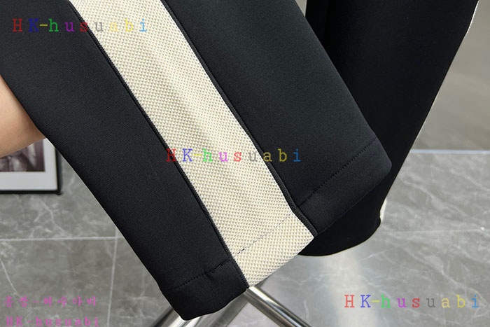 NEW 몽클레어 바지 신상 M 552814